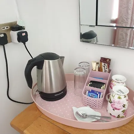 Rose 4* York