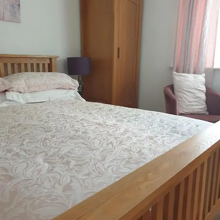 לינה וארוחת בוקר Rose יורק