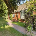 Rose Bed & Breakfast 4*